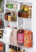 GE - 19.2 Cu. Ft. Top-Freezer Refrigerator with Garage Ready Performance - Black - Image 6