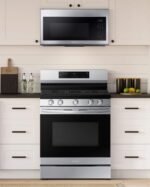 Samsung - 6.0 cu. ft. Freestanding Gas Range with No-Preheat Air Fry & Convection - Stainless Steel - Image 2