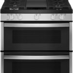 GE - 6.8 Cu. Ft. Freestanding Double-Oven Gas Convection Range with Self-Steam Cleaning and No-Preheat Air Fry - Stainless Steel