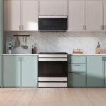 Samsung - Bespoke 2.1 Cu. Ft. Over-the-Range Microwave with Sensor Cooking and Auto Dimming Glass Touch Controls - White Glass - Image 2