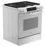 GE - 5.3 Cu. Ft. Slide-In Gas Convection Range with Steam Cleaning and EasyWash Tray - White - Image 3