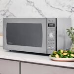 Panasonic - 2.2 Cu. Ft. 1250-Watt Countertop Microwave Oven with Inverter Technology - Stainless Steel - Image 4