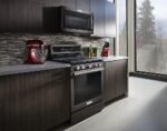 KitchenAid - 5.8 Cu. Ft. Self-Cleaning Freestanding Gas True Convection Range with Even-Heat - Black Stainless Steel - Image 2