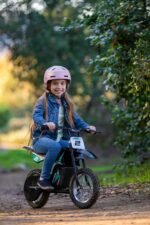 Razor MX125 Dirt Rocket eBike Kids 5.3 Miles Max Operating Range 8 mph Max from Kings Outlet