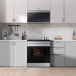 Samsung - Bespoke 6.3 Cu. Ft. Slide-In Electric Induction Range with Air Fry - Stainless Steel - Image 2